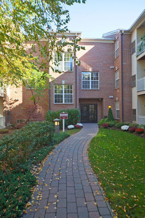 Columbia Court Exterior Columbia Court at Springfield